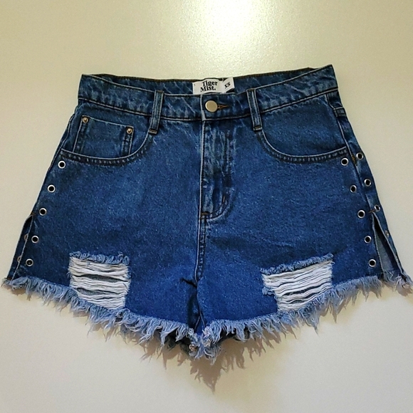 Tiger Mist Size Xs Denim Shorts 